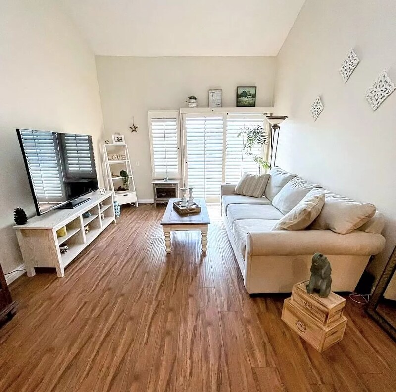 Foto principal - 3591 Ruffin Rd