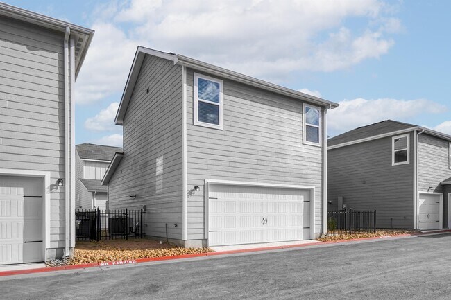Building Photo - 10828 Quinn Ct