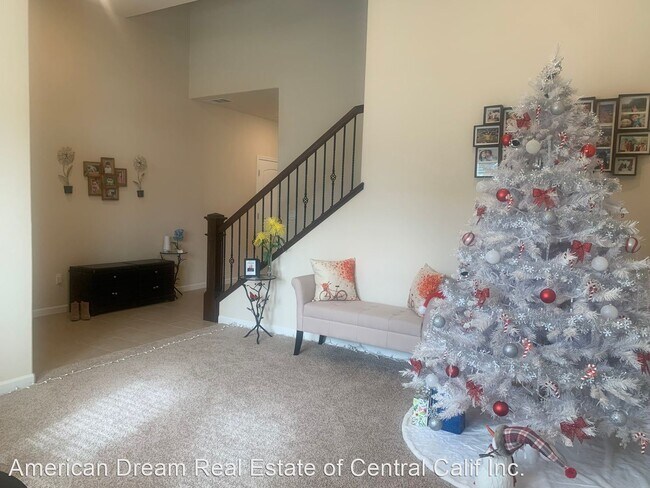 Building Photo - 4 br, 2.5 bath House - 2236 W Heather Ln