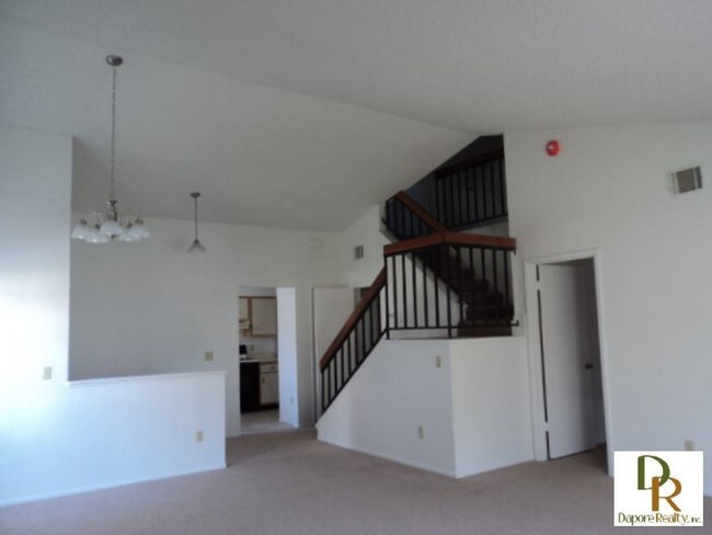 Foto del edificio - 3 Bedroom, 2.5 Bath, Garage, Screen Porch,...