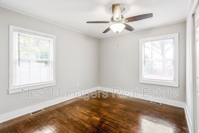 Foto del edificio - 414 Mc Pherson Rd