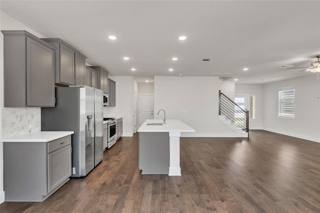 Foto del edificio - 15607 Ellinger Dr
