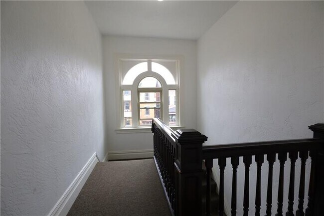 Foto del edificio - 200 Gross St