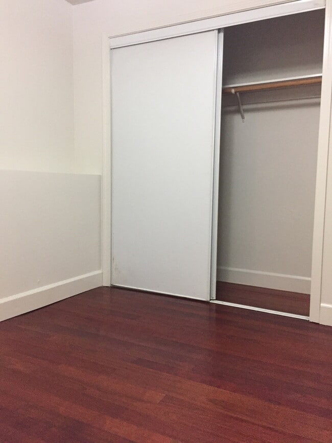 Building Photo - 369 Winchester St