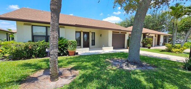 Building Photo - 3298 Shadow Wood Dr