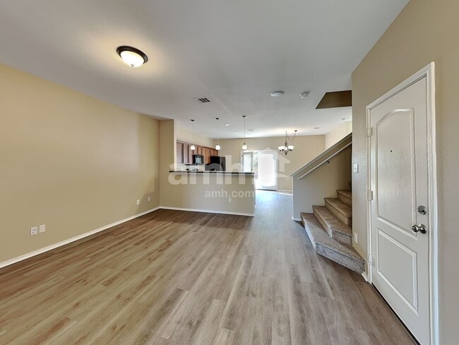 Foto del edificio - 4020 Hanna Rose Ln