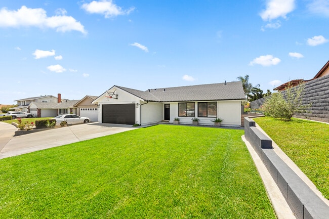 Building Photo - 6522 Farinella Dr
