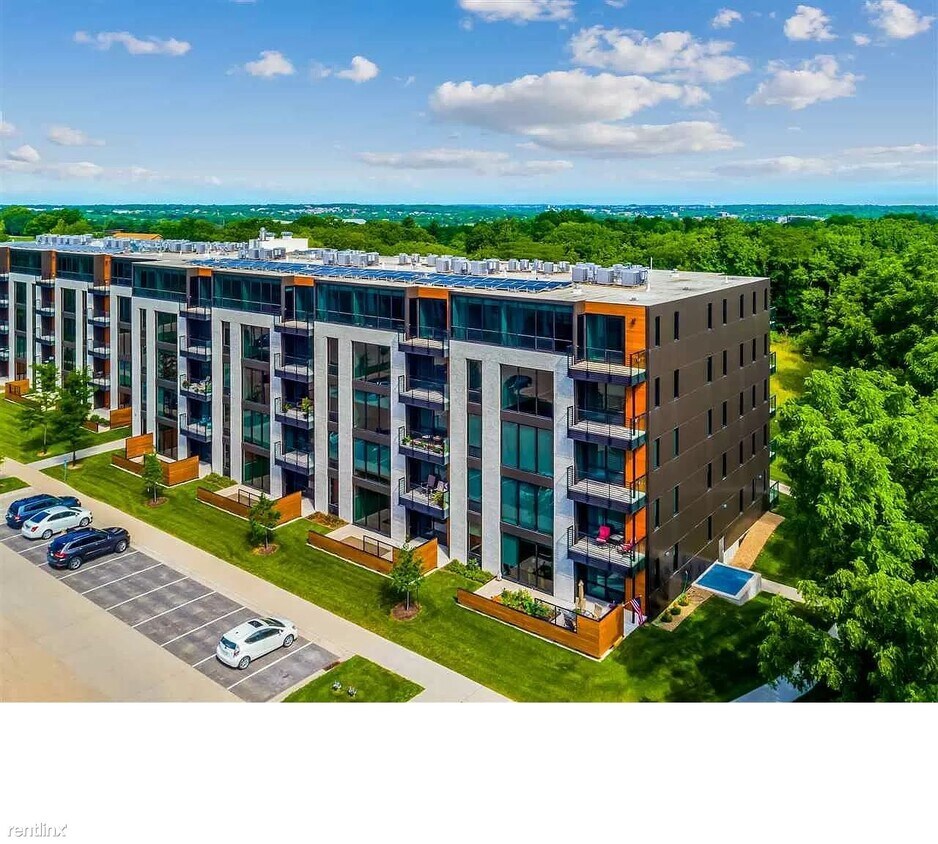 Building Photo - 1 University Way