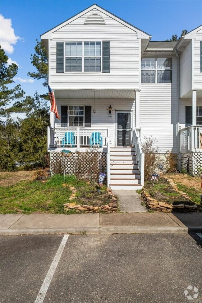 Building Photo - 5330 Aden Ct