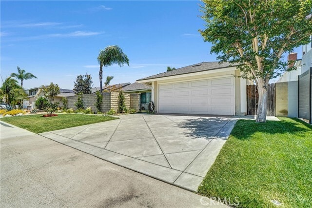 Building Photo - 17232 Golden View Ln