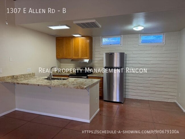 Building Photo - 1307 E Allen Rd