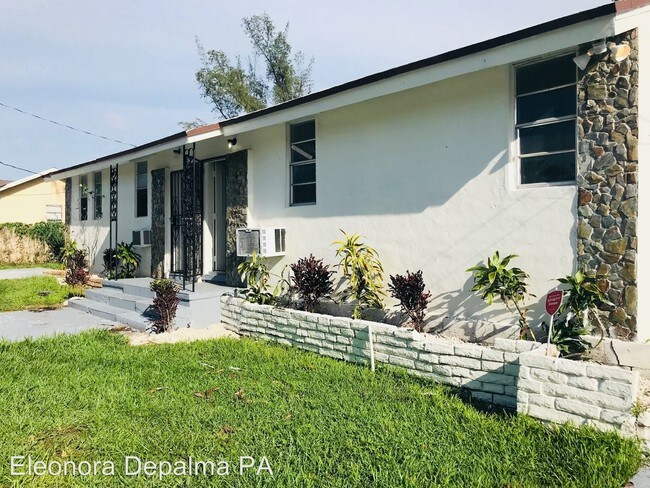 Building Photo - 2 br, 1 bath Apartment - 2750 NW 60th Street