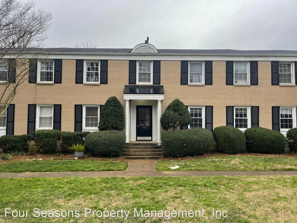 540 Wakefield Dr, Charlotte, NC 28209