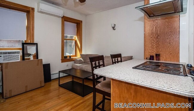 Building Photo - 97 Myrtle St