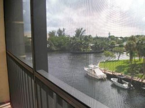 Building Photo - 8 Royal Palm Way