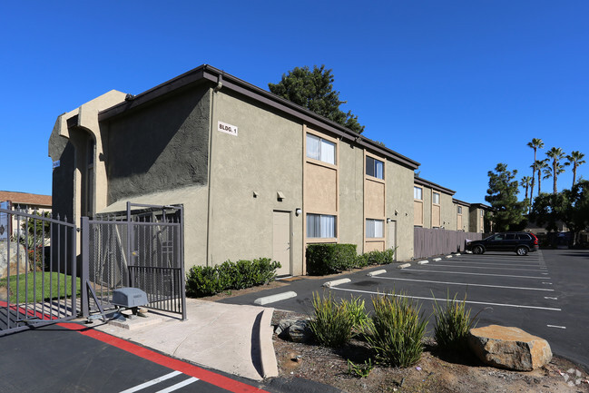 Building Photo - Scripps Poway Villas