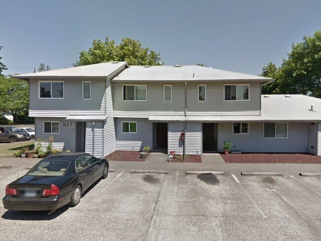 Building Photo - 511 Ridings Ave