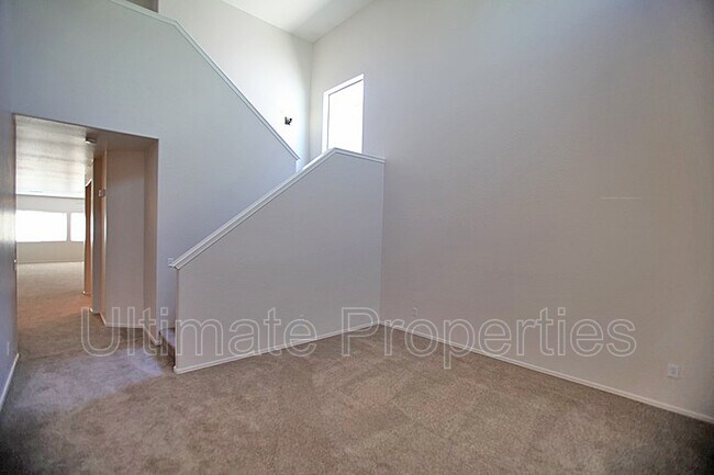 Building Photo - 2215 N 92nd Gln