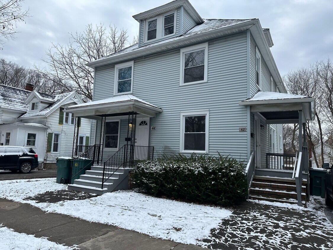 4244 St, Rochester, NY 14613 Townhome Rentals in Rochester NY