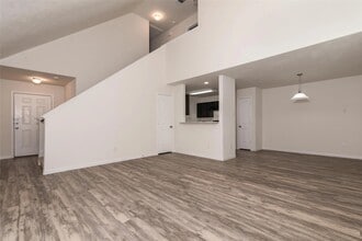 Building Photo - 4023 Rose Mary Bend