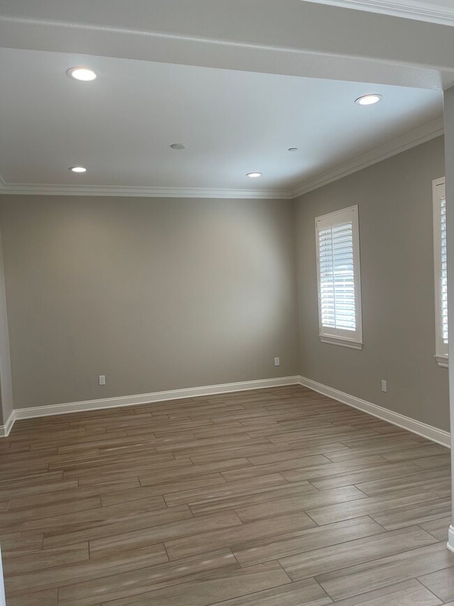 Foto del edificio - Exquisite 5-Bedroom, 3.5-Bath Home in Coveted Morgan Hill Estates