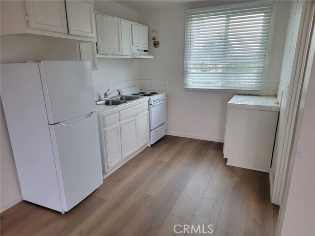 Foto del edificio - 617 Illinois Ct