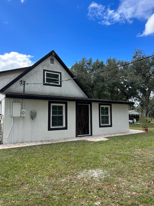 Building Photo - 10730 Crystal Springs Rd