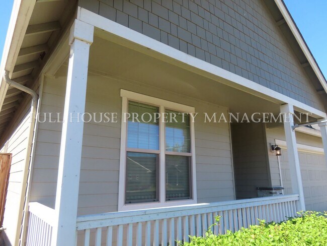 Foto del edificio - 3 br, 2 bath House - 914 Pennington Ct.