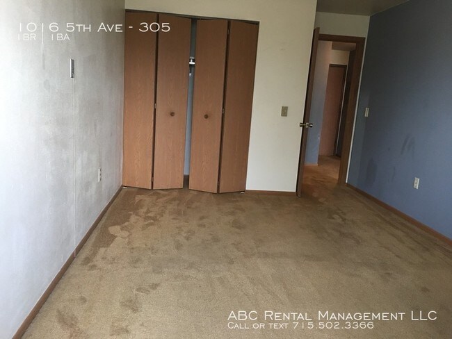 Foto del edificio - 1016 5th Ave