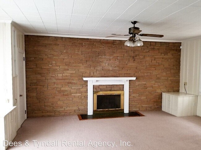 Building Photo - 2 br, 2 bath House - 1610 Beech Street