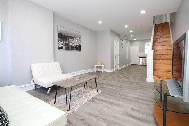 Photo - 1924 N Napa St (Philadelphia, PA) Townhome