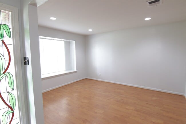 Building Photo - 8826 Stroud Dr