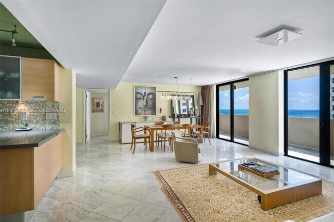 Foto del edificio - 1623 Collins Ave