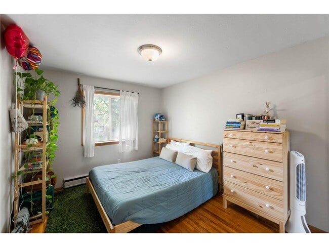 Building Photo - 2112 Garfield Ave
