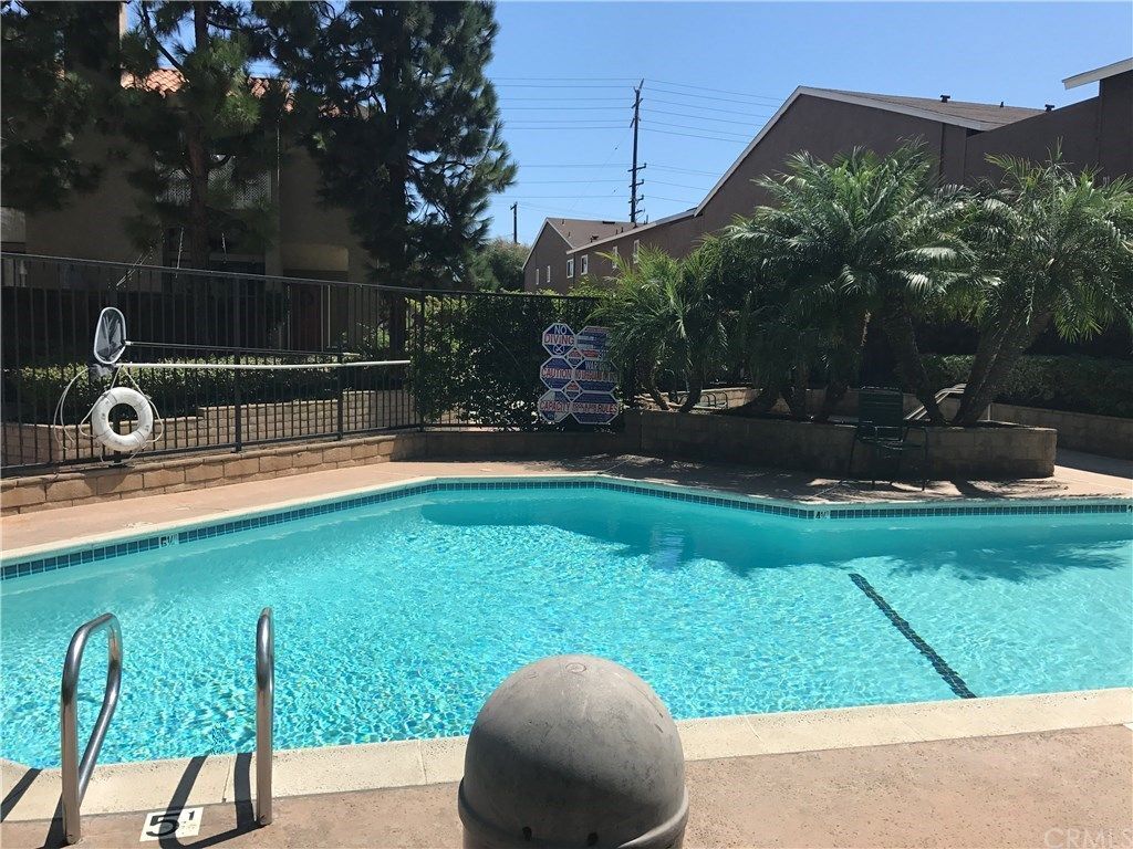 Community Pool - 380 W Wilson St