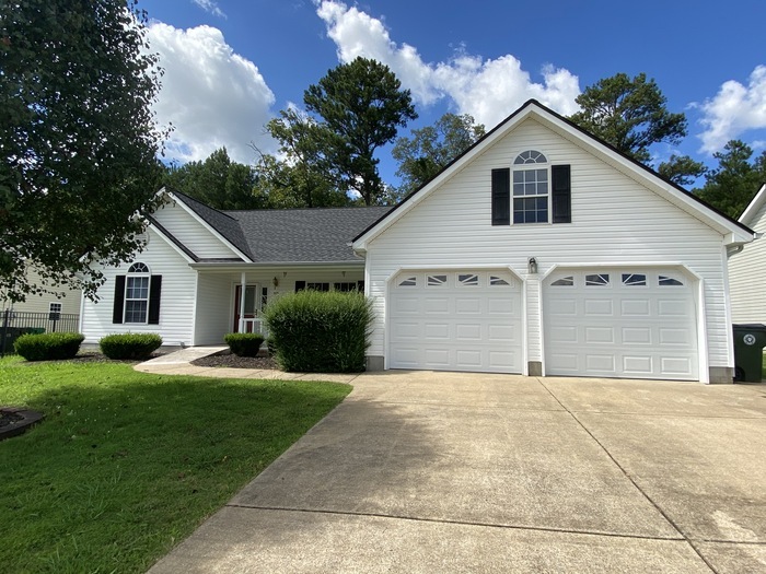 Foto principal - Spacious 3 Bedroom Home in Ft. Oglethorpe