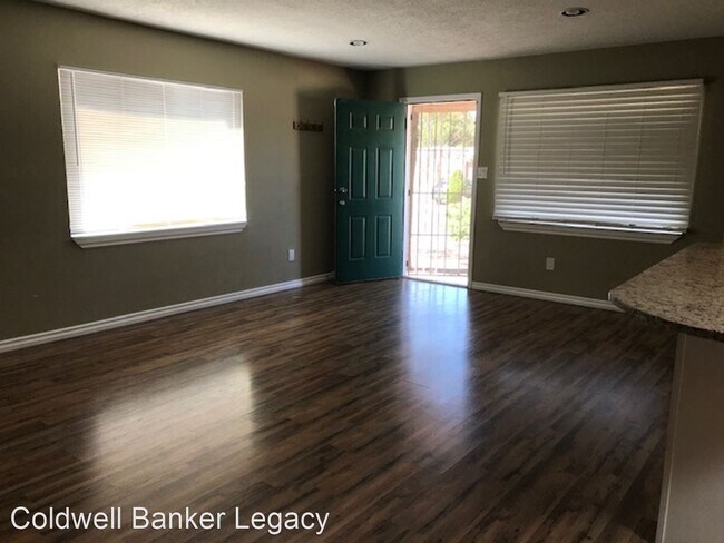 Building Photo - 3 br, 2 bath House - 9116 Snow Heights Blv...