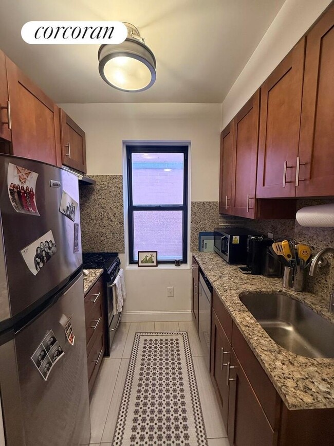 Foto del edificio - 163 W 17th St