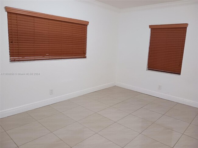Building Photo - 650 Southwest 44th Court Apt #A, Coral Gab...