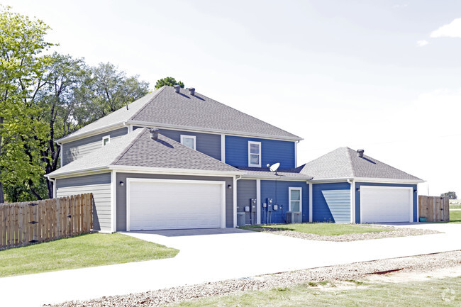 Building Photo - Deane Sang Townhomes