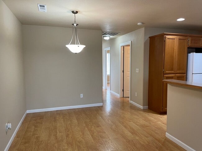Building Photo - Very Nice 2 Bedroom 2 Bathroom Condo 55 Pl...