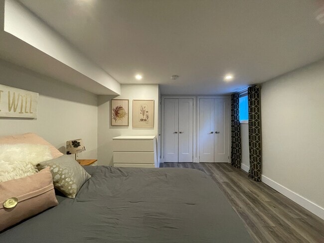 Photo du bâtiment - 331 W 5th St