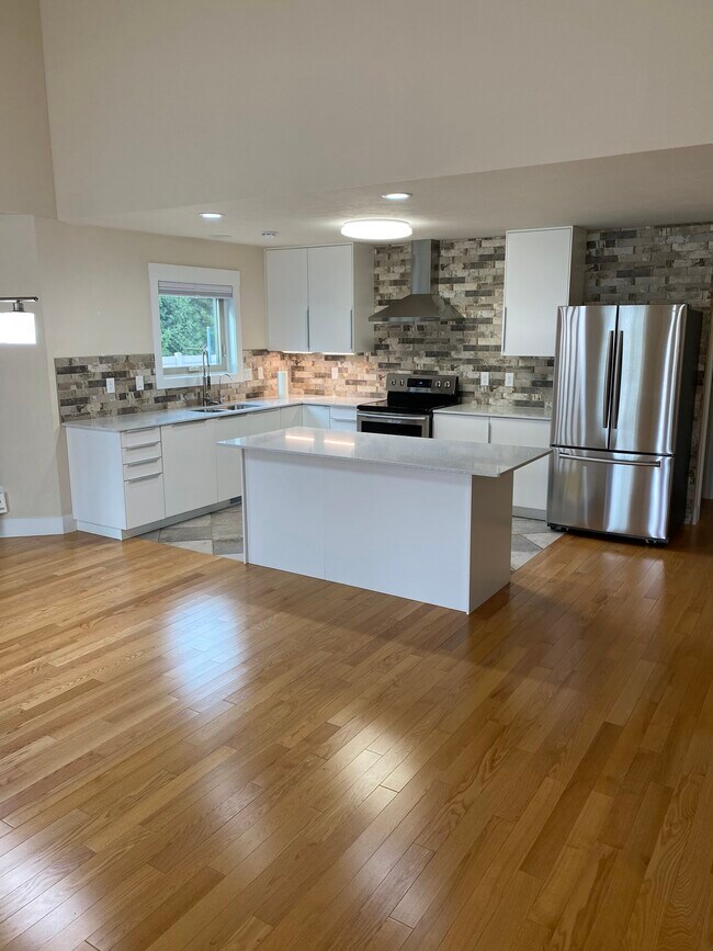 481 Meadowlark Ln, Green Lake, WI 54941 House Rental in Green Lake