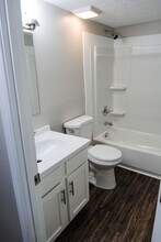 Interior Photo - Landing at Tates Creek