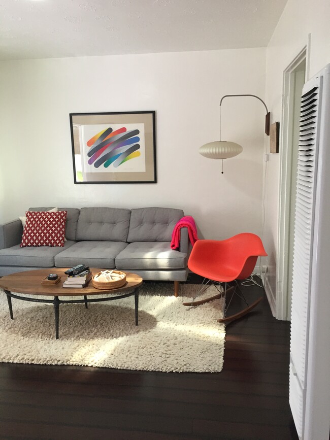 Foto del edificio - 309 Windward Ave