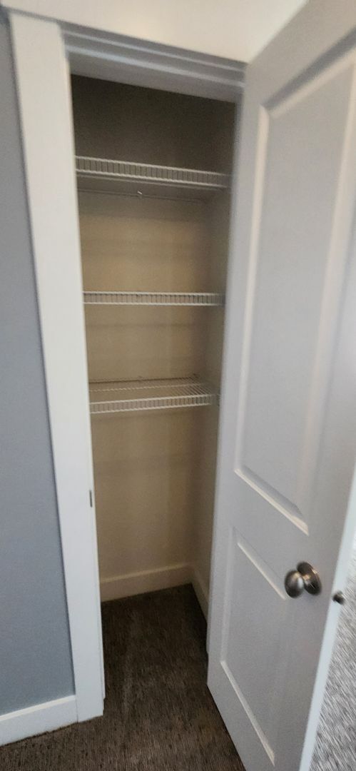Foto del edificio - Luxury 3 Bedroom Plus Den in Sandy!