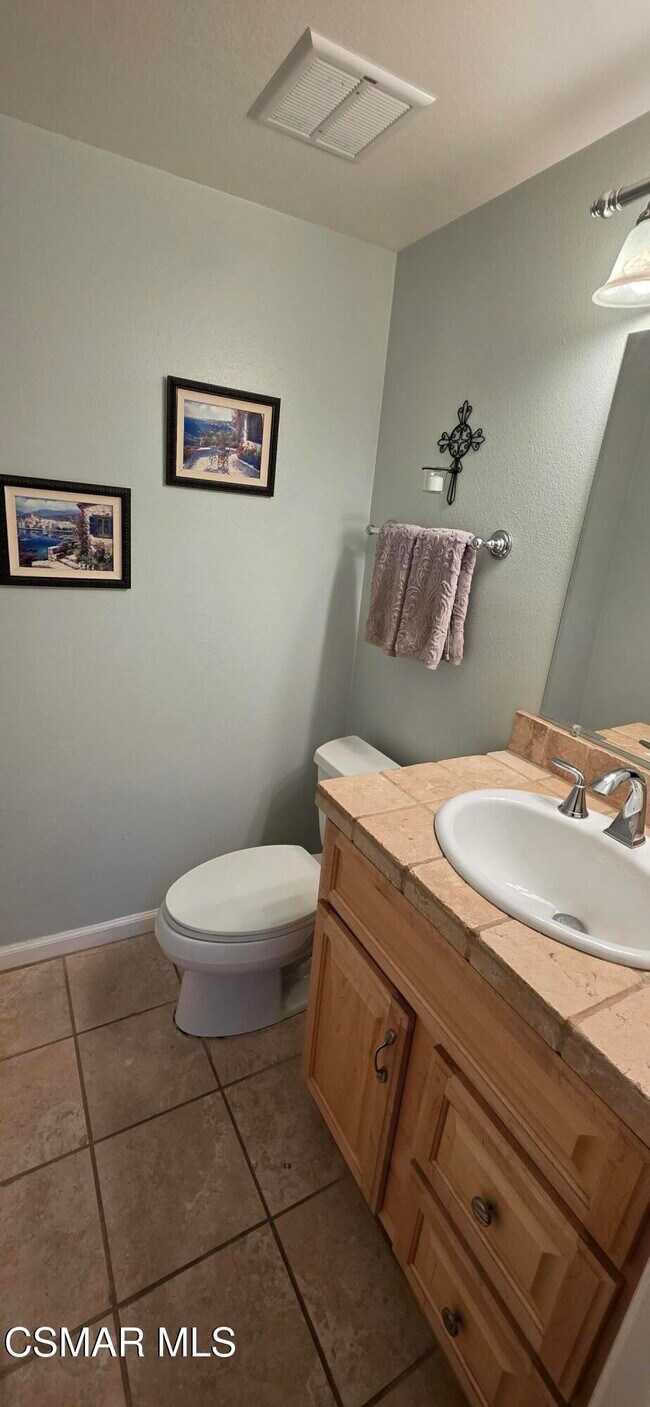 Foto del edificio - 1792 E Avenida De Las Flores