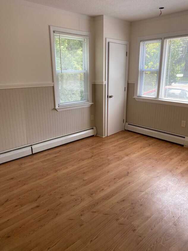 19 Buxton Rd Unit Apt C, Saco, ME 04072 Apartments in Saco, ME