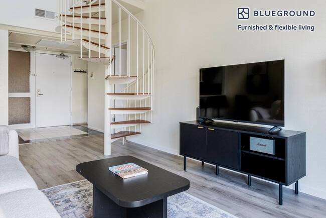 Foto del edificio - 345 Sheridan Ave