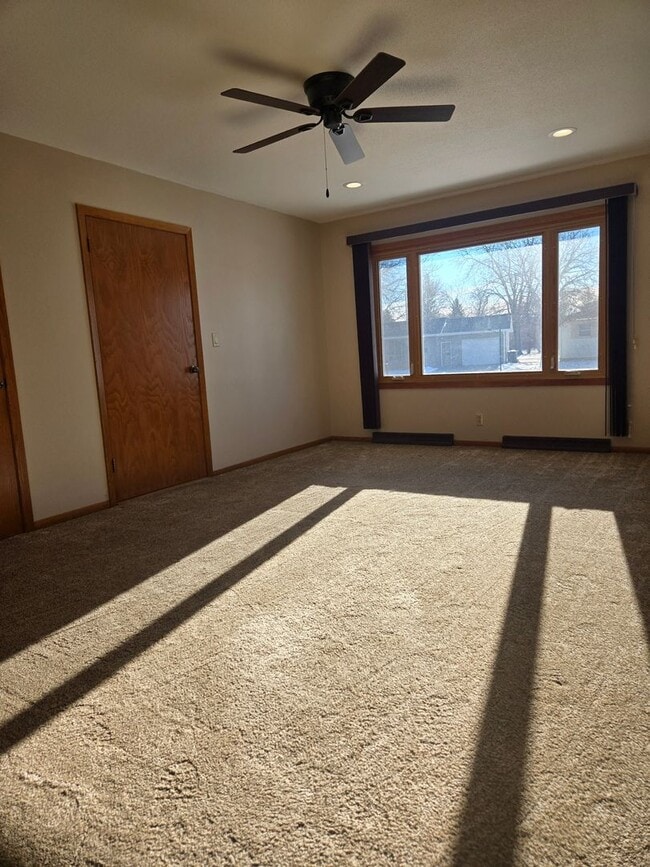 Foto del edificio - 922 E 12th Ave